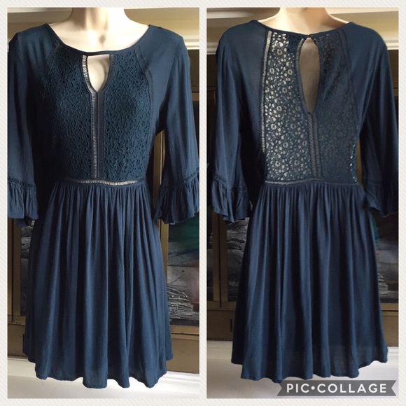 Forever 21 Dresses & Skirts - Forever 21 BoHo crochet keyhole ruffle dressSz Sm